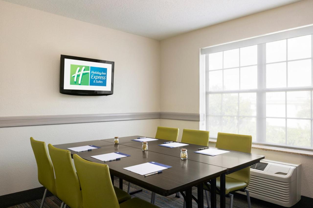 Holiday Inn Express & Suites Sarasota East By Ihg Vamo Exteriör bild